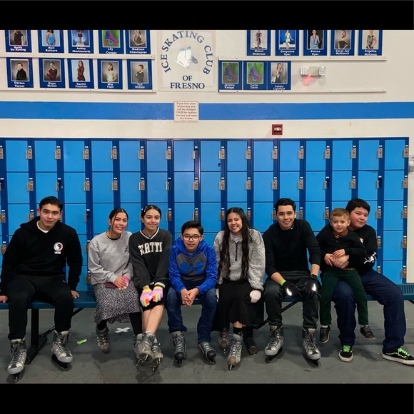 <33 - Picture 3 of 9